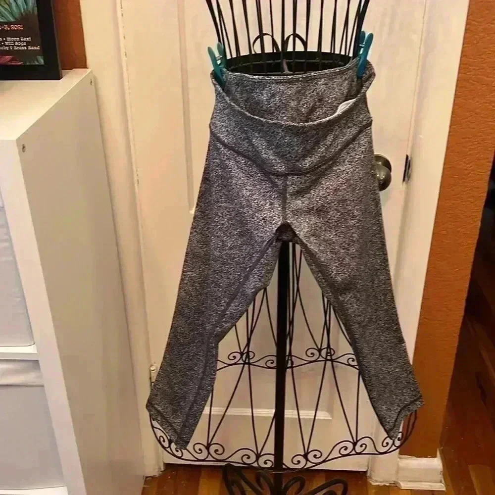 Lululemon Athletica Gray Marbled Wunder Under Crop III Rio Mist Cropped-Sz 6